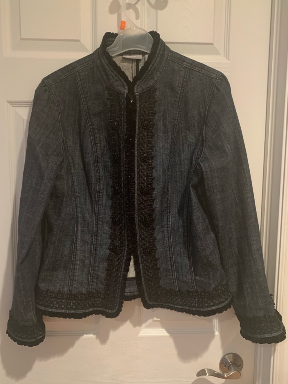 Chico's Dark Blue Denim Embroidered Jacket w/ Velvet Trim 98% Cotton 2% Spandex